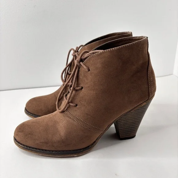 Mia Boots Size 8 M Sean Ankle Bootie Brown Lace Up Round Toe Cone Heels Vegan - Picture 10 of 15
